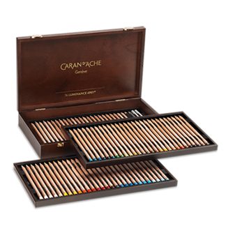 Caran d'Ache Luminance 76+4 darabos készlet, fadobozos